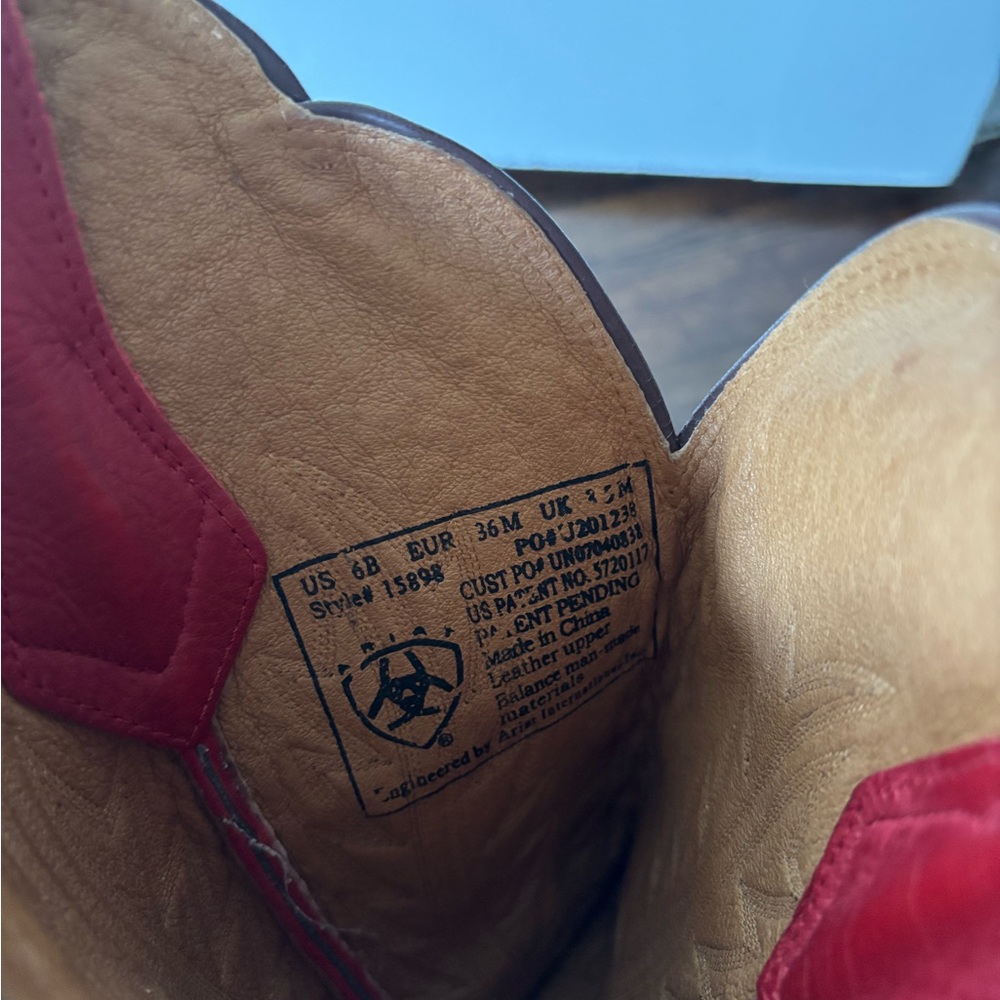 Ariat Red and Tan Western Cowboy Boots with Floral Embroidery - Picture 6 of 6